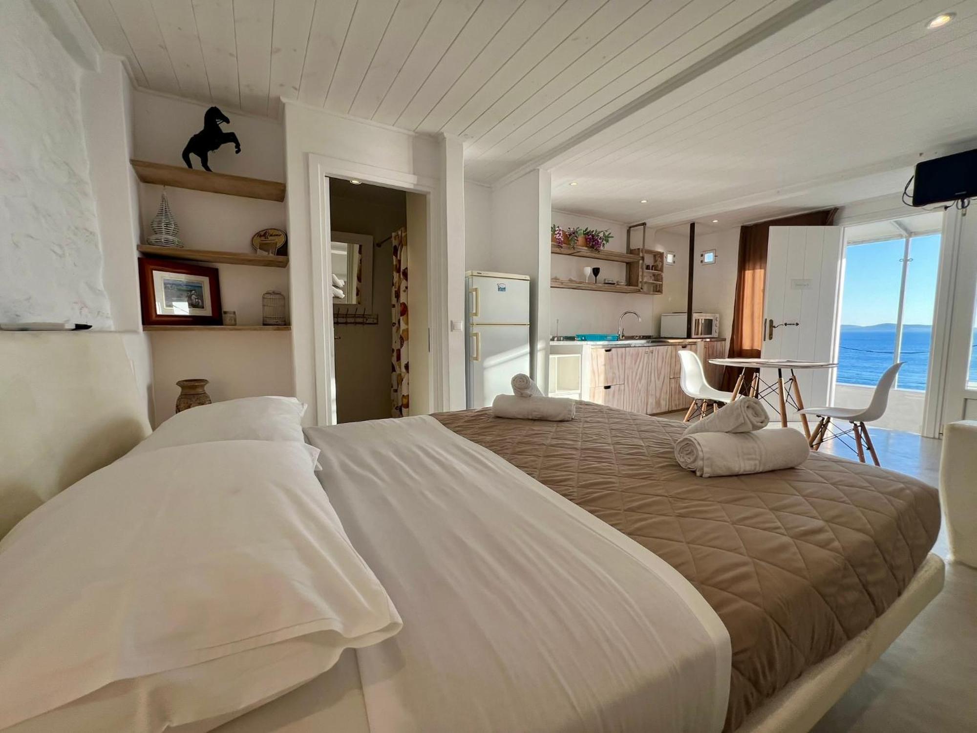 Apartament Mykonos Tourlos Nests - Sea View Escape Zewnętrze zdjęcie